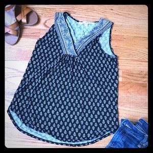 3/$10❤️Max Studio Sleeveless Top❤️